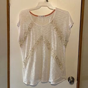 White top with lace design